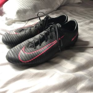 Nike Mercurial Vapor Cleats